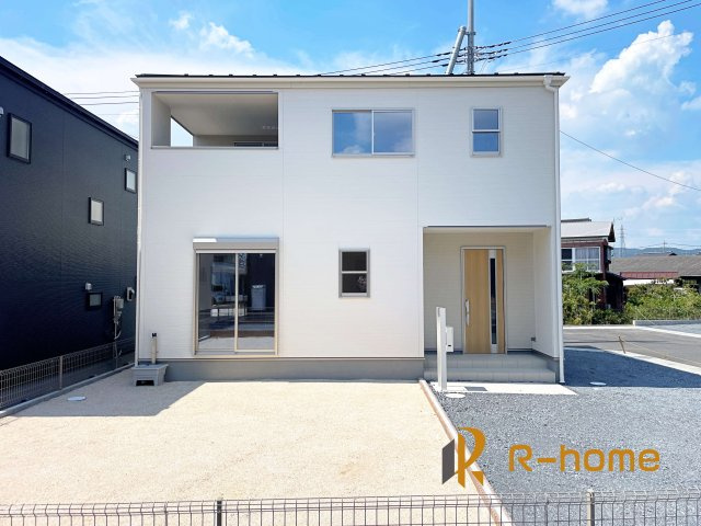 笠間市笠間駅前1期　新築戸建て　2号棟の外観|建物完成いたしました！ご予約で『平日』や『夕方』などでもご見学可能です！