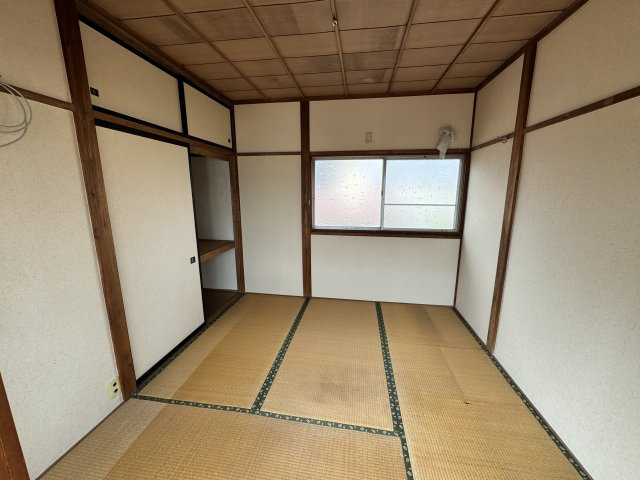 高別当中古住宅の和室|2階和室4.5帖