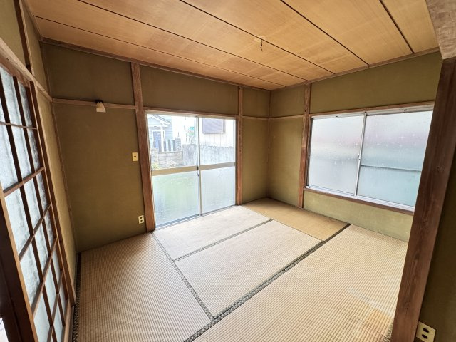 高別当中古住宅の和室|1階南西側和室6.0帖