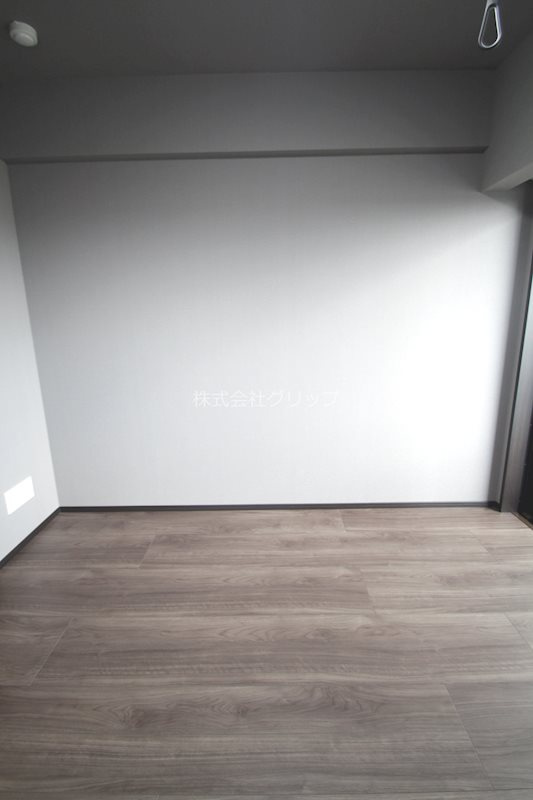 Le'a横濱阪東橋弐番館の洋室