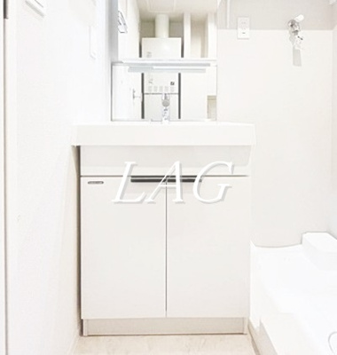 【洗面所】 | ラ・ペルラ下北沢 | 洗面台です。