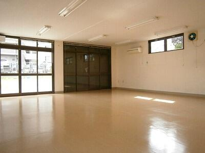 山中事務所の居間・リビング