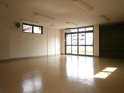 山中事務所の居間・リビング