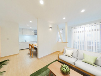 【居間・リビング】 | 中央市東花輪 平屋の中古戸建 北東角地 内外装リフォーム
