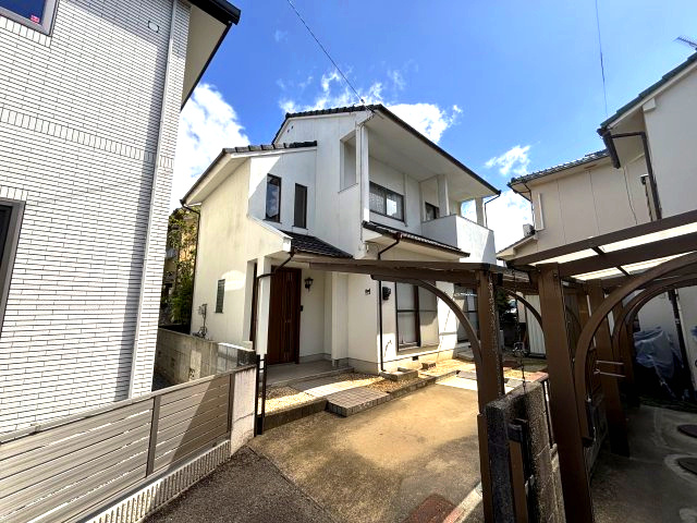 鷹子町中古戸建の外観