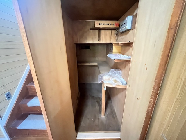 楠ケ丘戸建の収納