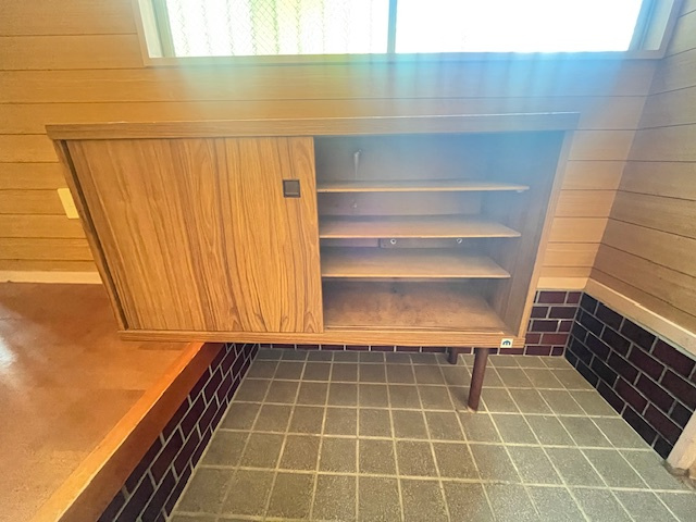 楠ケ丘戸建の玄関