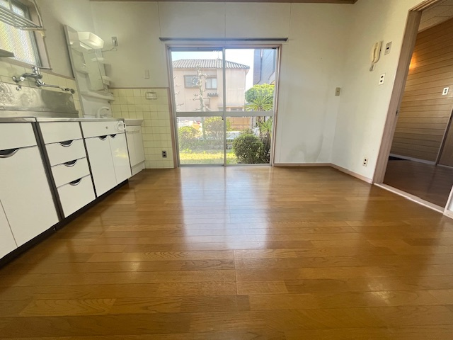 楠ケ丘戸建の居間・リビング