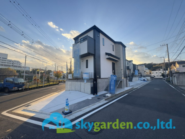 藤沢市白旗１丁目　新築戸建　全５棟１号棟