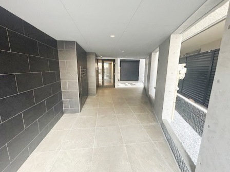 ルオーレ田端のロビー