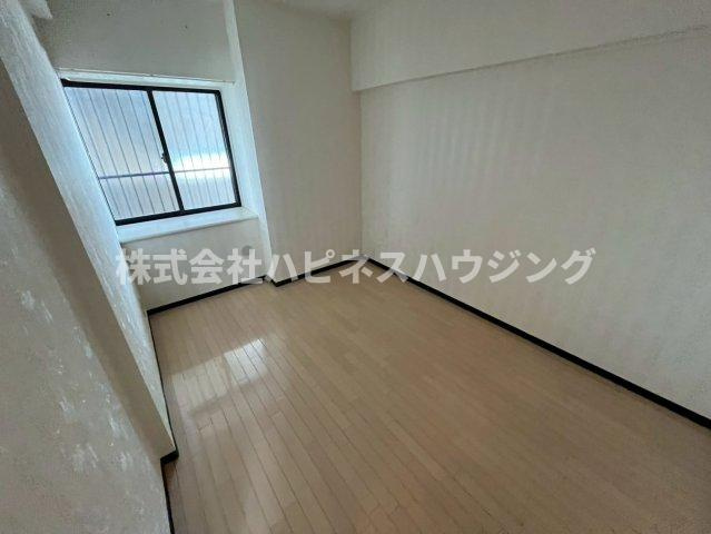 INSURANCE(インシュランス) BLDG.(ビルディング) Ⅸ(ナイン)船橋の洋室