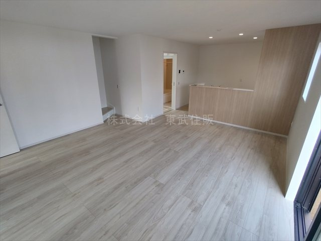 【居間・リビング】の画像