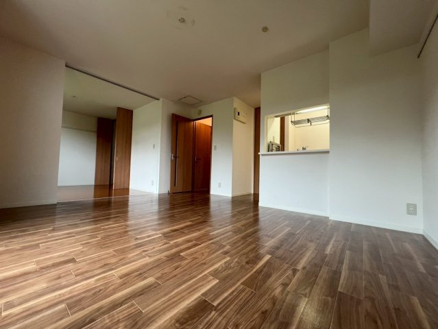 クレールメゾン五番丁の居間・リビング