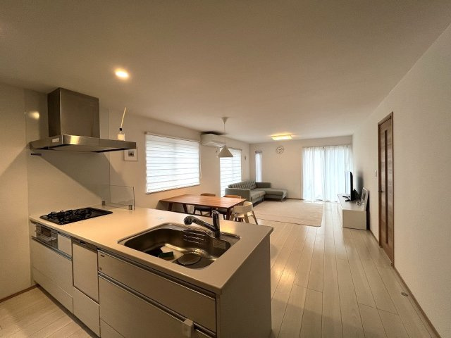 住所長いけど、勘弁ね。でも、イイです！【神奈川区三ッ沢中町】中古戸建の居間・リビング