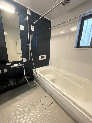 住所長いけど、勘弁ね。でも、イイです！【神奈川区三ッ沢中町】中古戸建の浴室|きれいなお風呂です