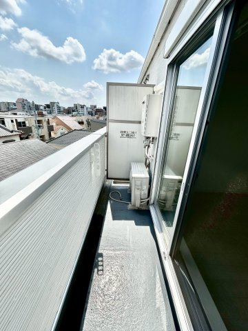 A.008のバルコニー