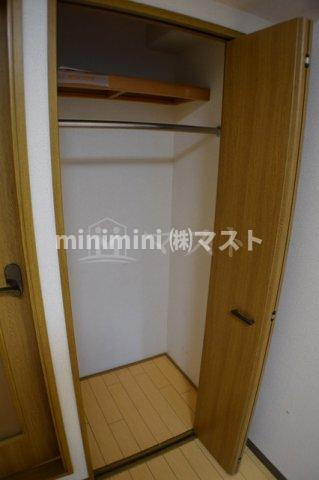 TATディナスティ西本町の収納