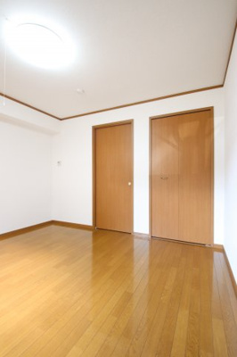 【洋室】 | グレイスフルタウンⅠ