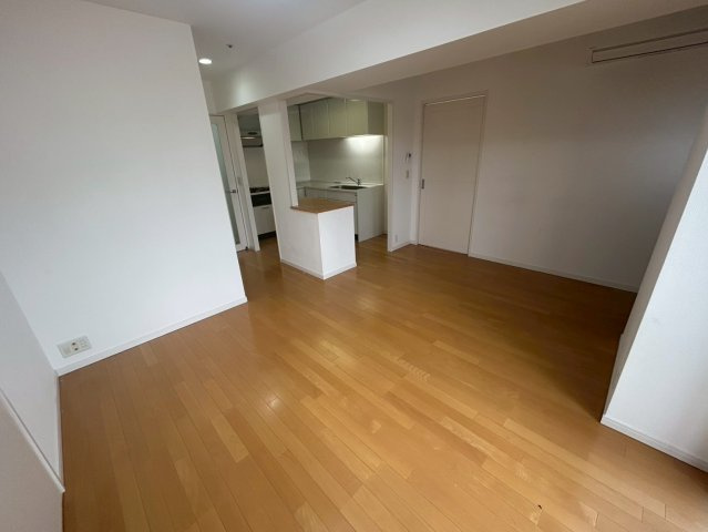 アーデンタワー北堀江の居間・リビング