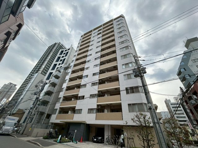 アーデンタワー北堀江の外観