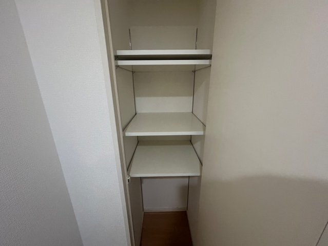 アーデンタワー北堀江の収納