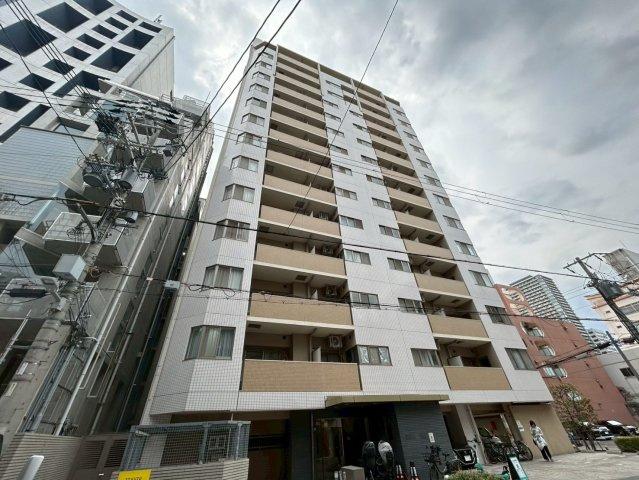 アーデンタワー北堀江の外観