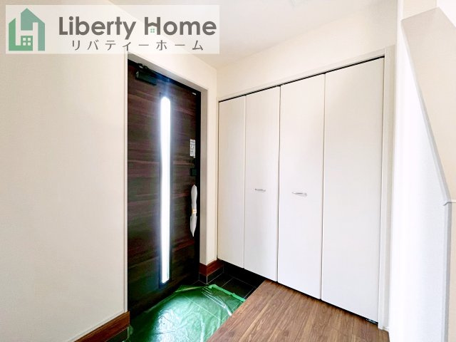 笠間駅前1期　新築戸建　4号棟の玄関