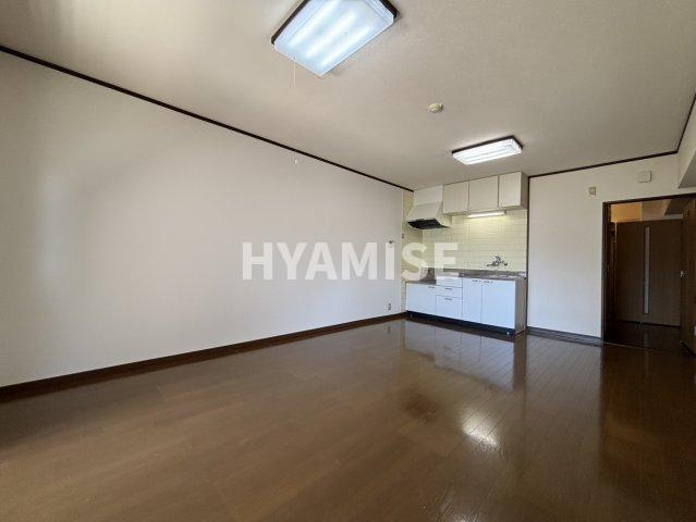 七福マンションの居間・リビング|※同物件別部屋の写真です※