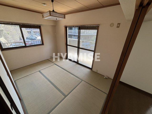 七福マンションの内装