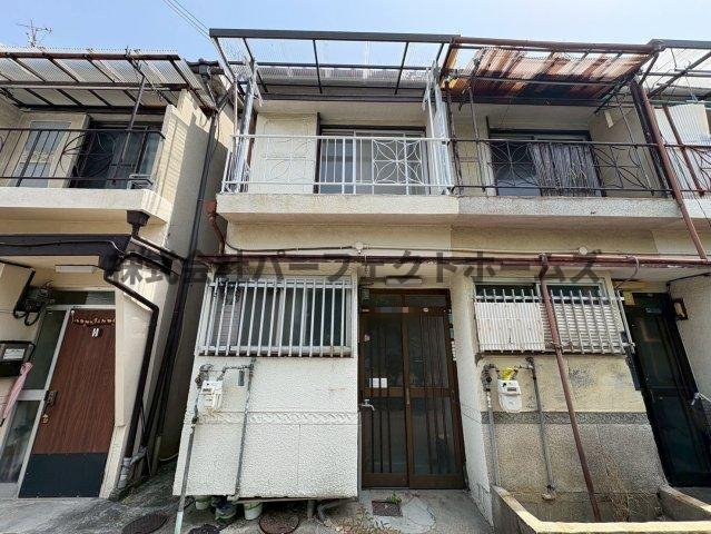 萱島桜園町テラスハウスの外観|落ち着いた雰囲気の外観です