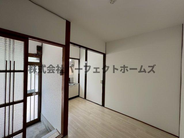 萱島桜園町テラスハウスの玄関|シンプルで使いやすい玄関です