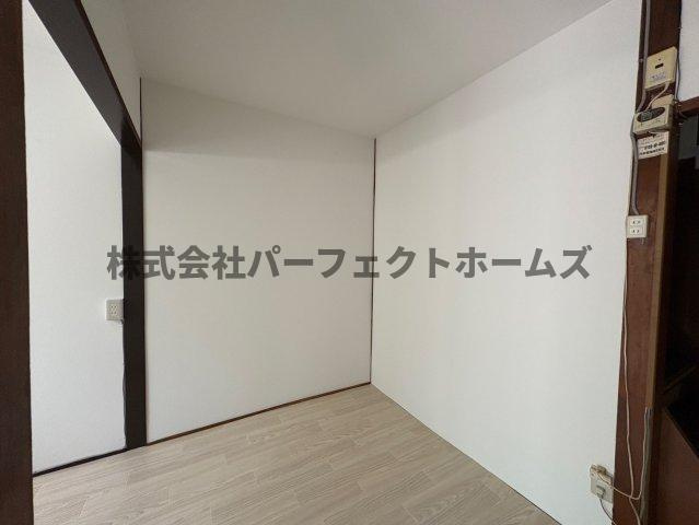 萱島桜園町テラスハウスの居間・リビング|ゆったり過ごせるリビングです