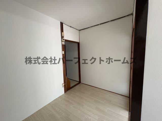 萱島桜園町テラスハウスの居間・リビング|ゆったりとした居間です