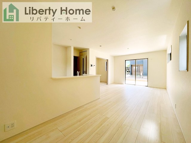 笠間駅前1期　新築戸建　2号棟の居間・リビング