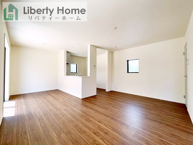 笠間駅前1期　新築戸建　1号棟の居間・リビング