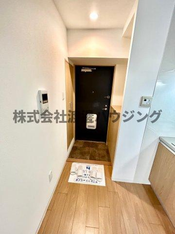 アールエスフラッツの玄関