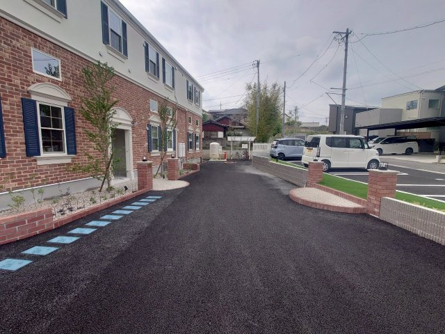 プリマクイーン豊田の駐車場