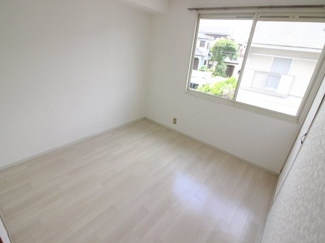 【洋室】 | 小川荘2号棟