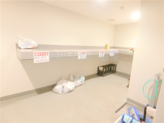 パークアクシス大森レジデンスのその他共用部分|曜日時間関係なくゴミ出し可能な敷地内ゴミ捨て場！