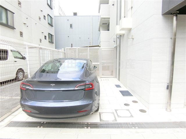 CREVISTA大森の駐車場|敷地内平置き駐車場　空き状況等詳細はお問合せ下さい。