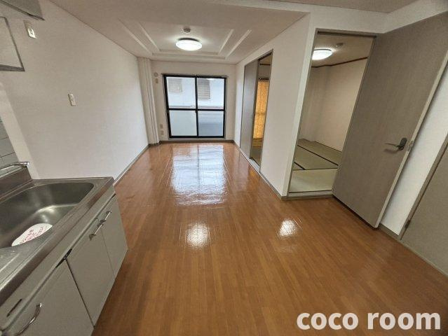 パレスフォーシーズンの居間・リビング