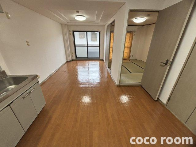 パレスフォーシーズンの居間・リビング