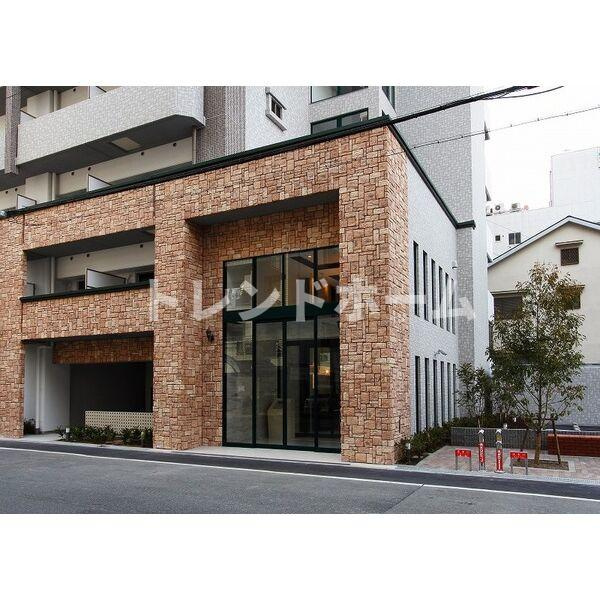 スプランディッド難波のエントランス|選べる家電プランあり！！