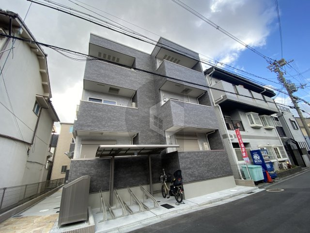 フジパレス俊徳道の外観