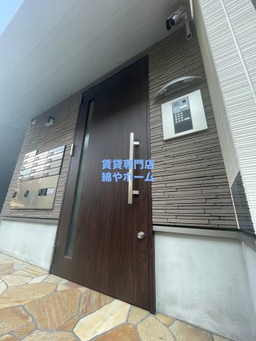 フジパレス中加賀屋Ⅲ番館のエントランス|清潔なエントランスです