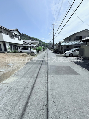 【前面道路含む現地写真】 | 静岡市清水区蜂ヶ谷 5期 新築一戸建て 2号棟 | 前面道路含む現地写真です
