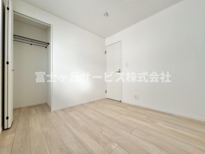【子供部屋】 | 静岡市清水区蜂ヶ谷 5期 新築一戸建て 3号棟 | 子供部屋としても使える洋室です