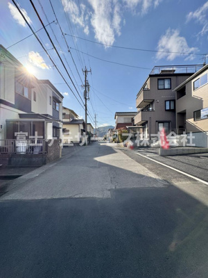 【前面道路含む現地写真】 | 静岡市清水区蜂ヶ谷 5期 新築一戸建て 3号棟 | 前面道路含む現地写真です