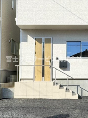 【エントランス】 | 静岡市清水区蜂ヶ谷 5期 新築一戸建て 3号棟 | エントランスです