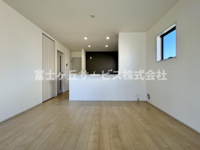 【キッチン】 | 焼津市利右衛門 3期 新築一戸建て 3号棟 | キッチン正面です